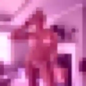 Naomi (29 ans) à Trets attend un rencontre adulte rapidement
