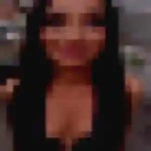 Heloise, 35 ans, connectée à Valdallière pour un rencontre adulte