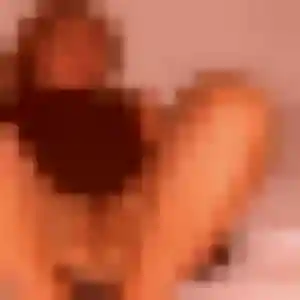 Charmante Karima, 25 ans à Valence - voir sa photo