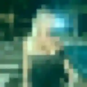 Photo de Emeraude à Vaux-sur-Seine (21 ans) - rencontre adulte discret