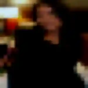 Pauline, 27 ans, cherche un rencontre adulte à Vert-Saint-Denis