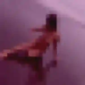 Découvre Elena, 35 ans à Viroflay en privé