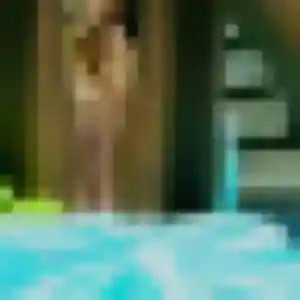 Perrine (20 ans) à Viroflay attend un rencontre adulte ce soir