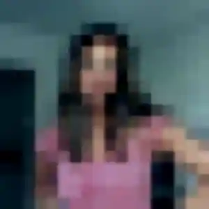Amandine, 24 ans, connectée à Viry pour un rencontre adulte